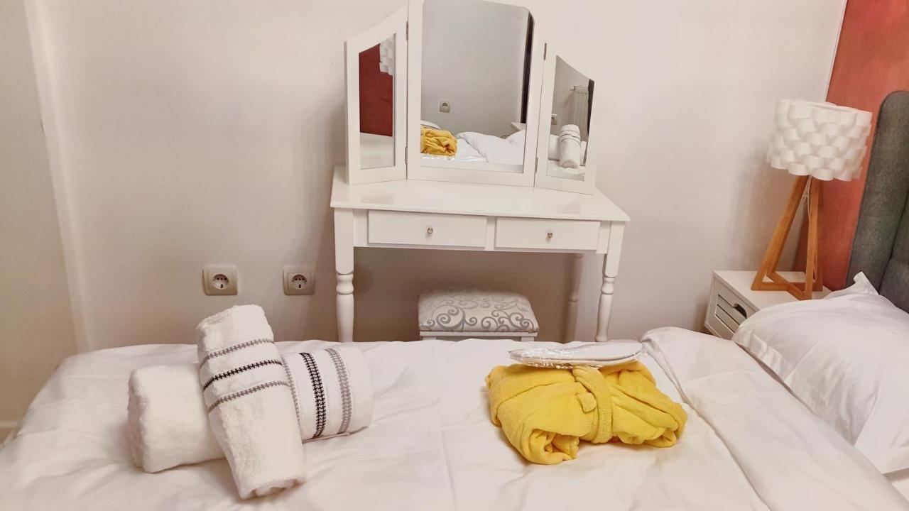 Appartement Cozy Penthouse In A New Business Building In City Center. Free Private Parking à Cluj-Napoca Extérieur photo